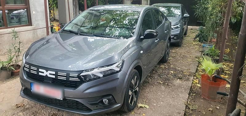 Andere farben Neu 2025 Dacia Logan Kleinwagen | 18.500 € - Bild 1/3