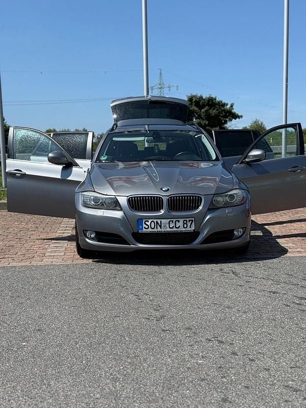 Grau Gebraucht 2008 BMW 325 Kombi | 5.500 € (Etwas zu teuer) - Bild 1/4