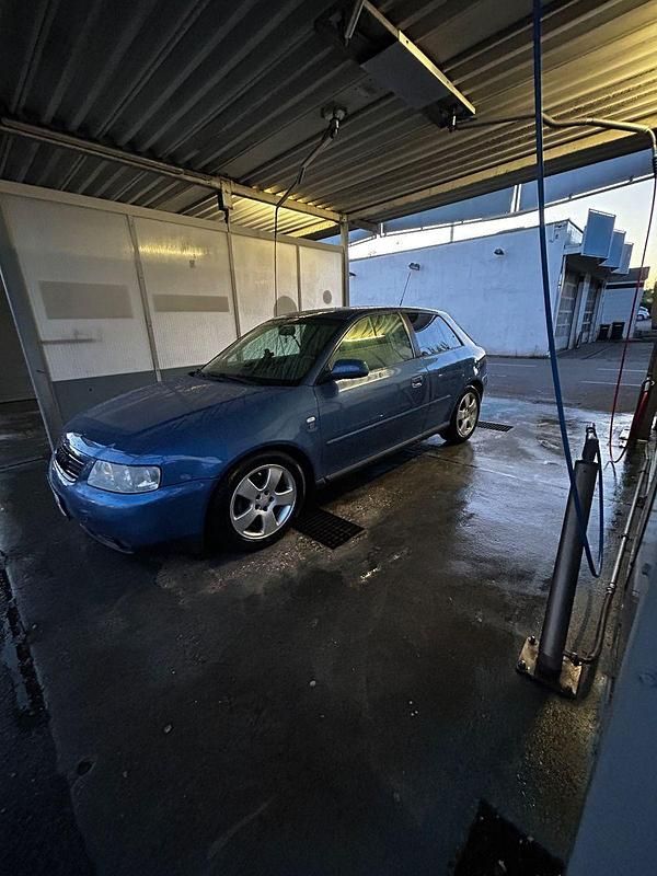 Gebraucht Audi A3 Sport 102 PS (75 kW) 2002 Blau Kleinwagen