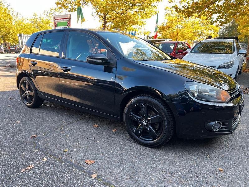 Schwarz Gebraucht 2011 VW Golf VI Style Limousine | 6.500 € (Teuer) - Bild 1/4