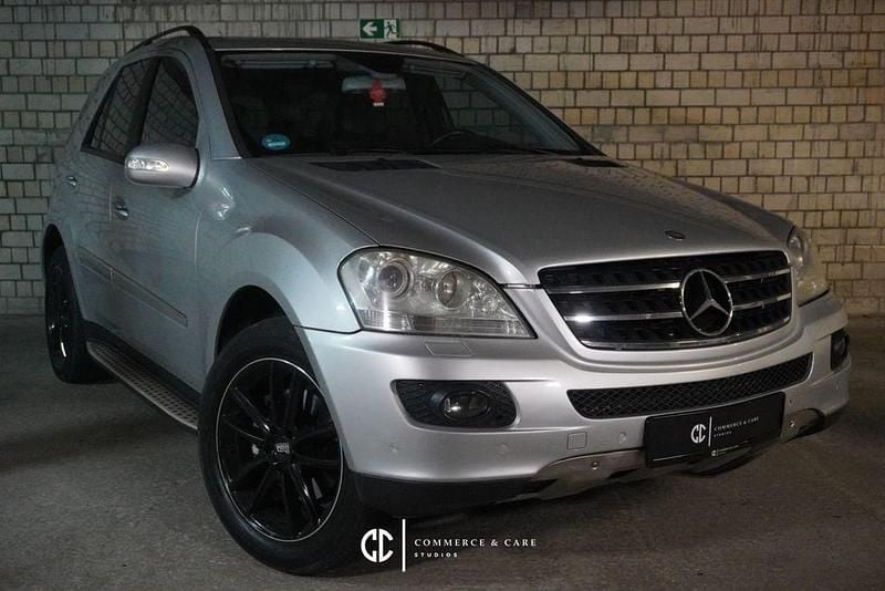Gebraucht Mercedes ML320 224 PS (164 kW) 2006 Silber SUV
