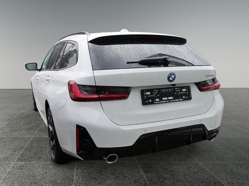 Neu BMW 330e M Sport 292 PS (214 kW) 2025 Weiß Kombi
