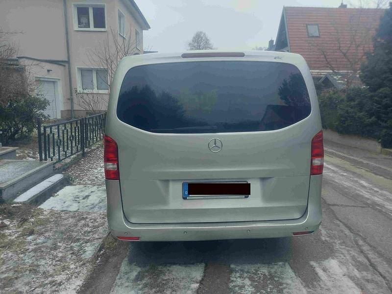 Gebraucht Mercedes V250 190 PS (139 kW) 2017 Van / Kleinbus