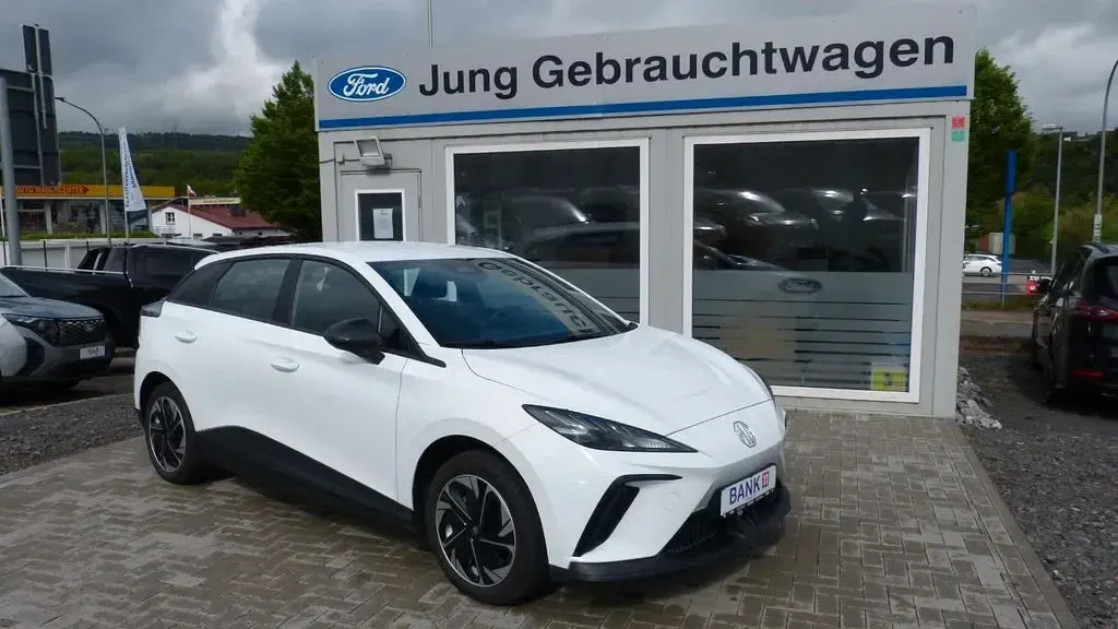 Gebraucht MG MG4 EV 125 kW (170 PS) 2024 Weiß Kleinwagen