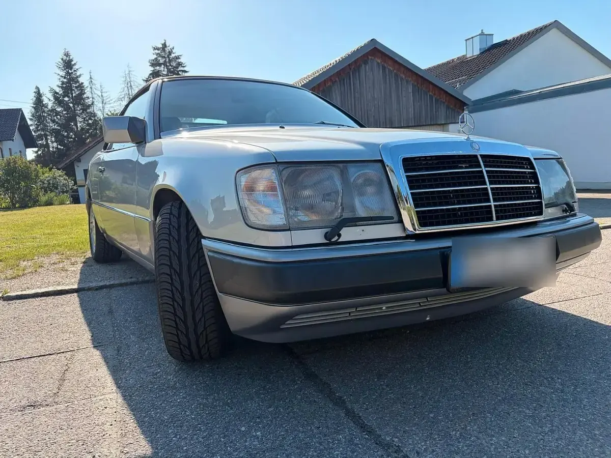 Gebraucht Mercedes 300 Sportline 220 PS (161 kW) 1992 Silber Cabrio