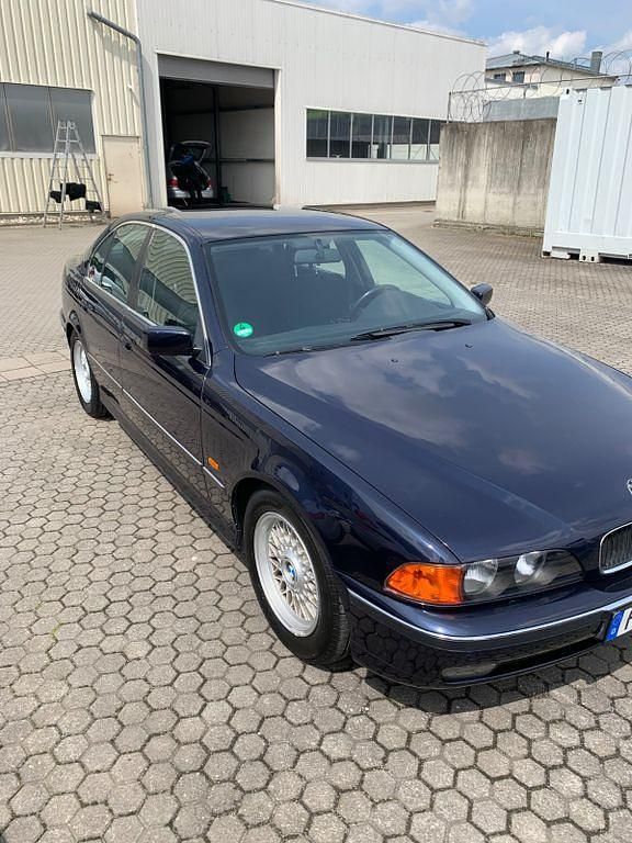 Gebraucht BMW 523 M Sport 170 PS (125 kW) 1999 Blau Limousine