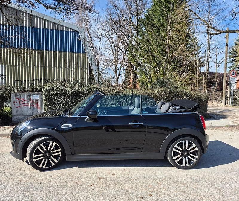 Gebraucht Mini Cooper 136 PS (100 kW) 2020 Schwarz Kleinwagen