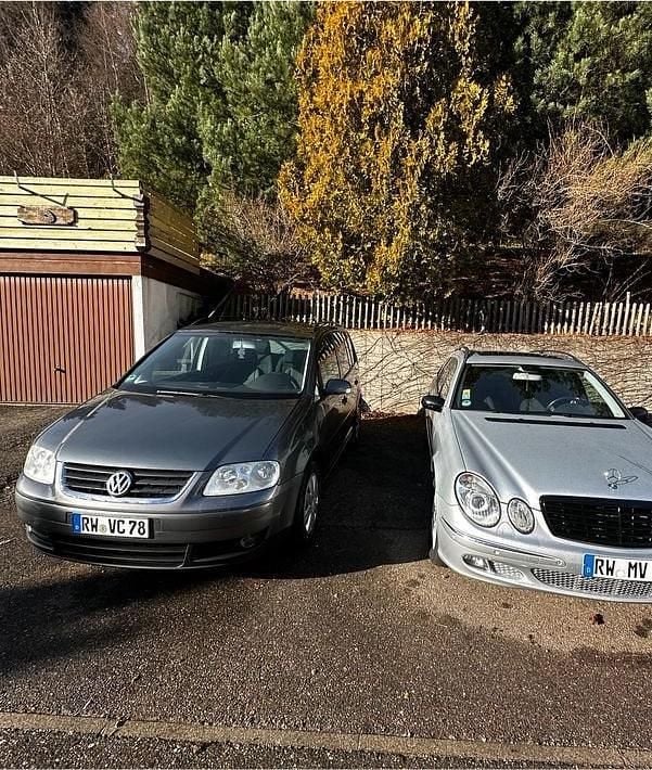 Silber Gebraucht 2004 VW Touran Van / Kleinbus | 1.000 € (Superpreis) - Bild 1/4