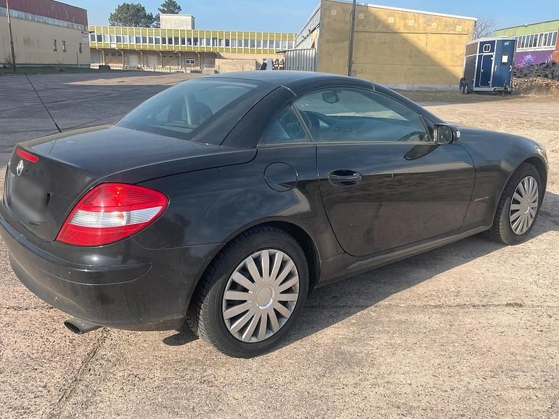 Gebraucht Mercedes SLK200 163 PS (119 kW) 2004 Schwarz Cabrio