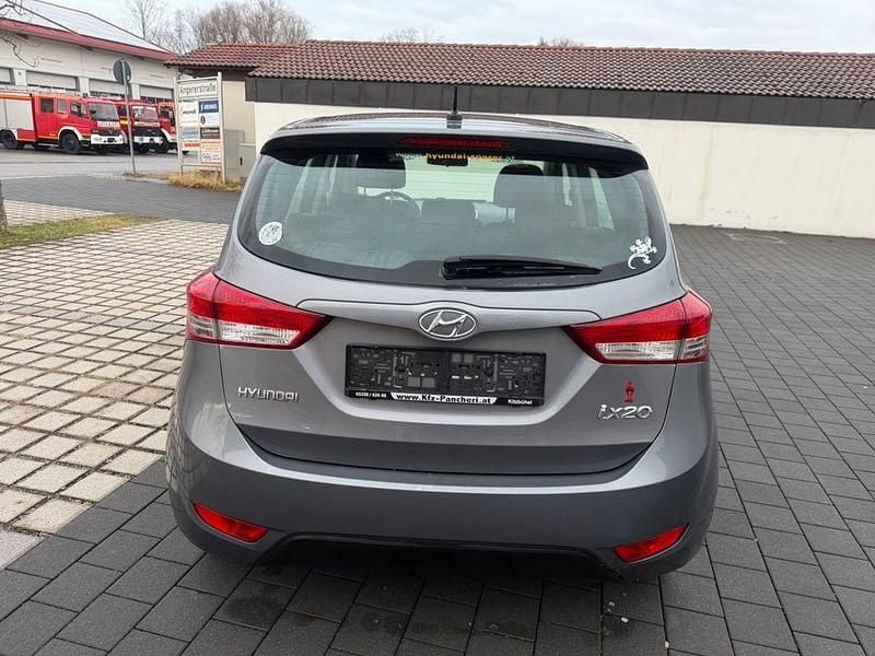 Gebraucht Hyundai ix20 Edition 90 PS (66 kW) 2014 Kleinwagen