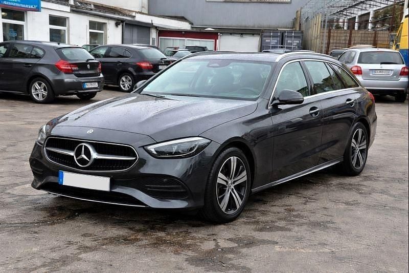 Gebraucht Mercedes C200 Avantgarde 204 PS (150 kW) 2021 Grau Kombi