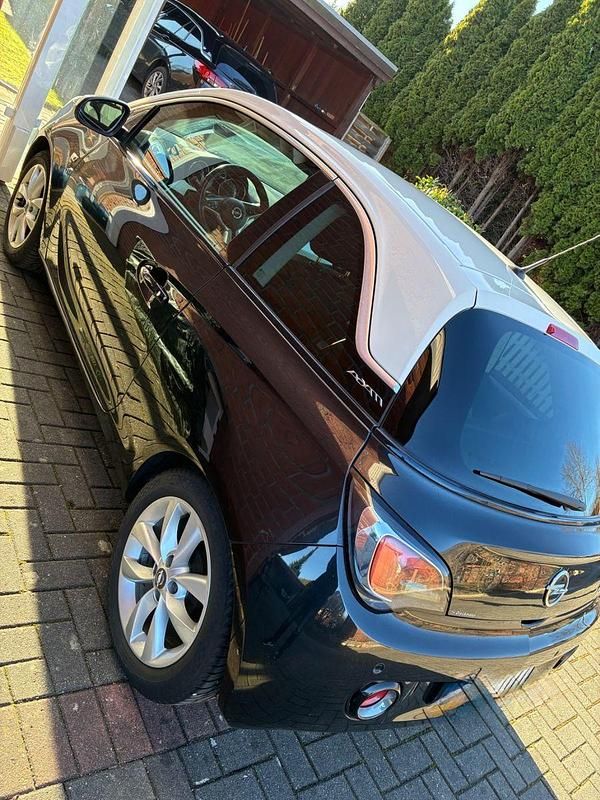 Gebraucht Opel Adam Glam 87 PS (63 kW) 2015 Schwarz Kleinwagen