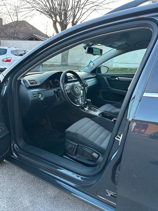 Gebraucht VW Passat 170 PS (125 kW) 2012 Grün Kombi