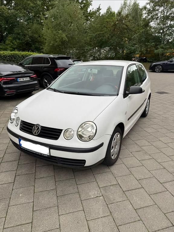 Weiß Gebraucht 2004 VW Polo Basis Limousine | 3.499 € (Teuer) - Bild 1/4