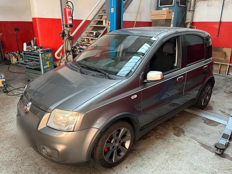 Gebraucht Fiat Panda 100 PS (73 kW) 2007 Grau Kleinwagen