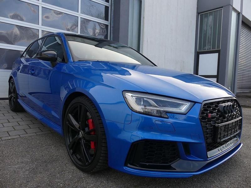Gebraucht Audi RS3 Sport 507 PS (372 kW) 2018 Blau Limousine