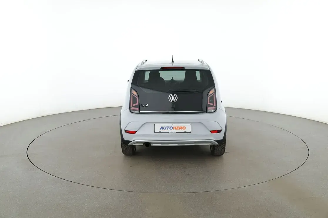 Brugt VW cross up! 75 HK (55 kW) 2017 Hvid Hatchback