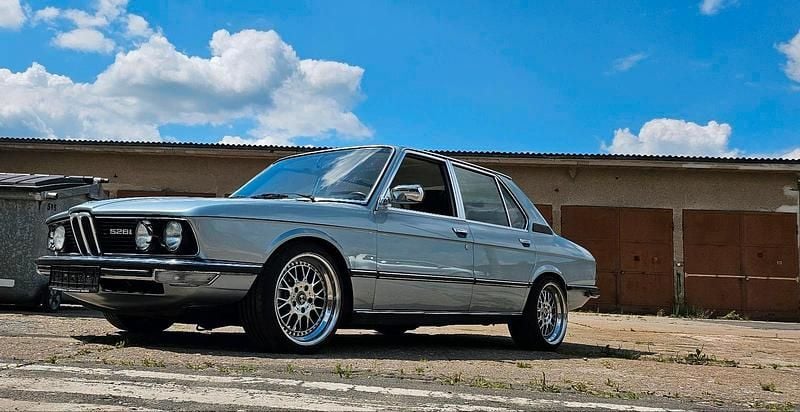 Blau Gebraucht 1981 BMW 528 Limousine | 16.490 € - Bild 1/4