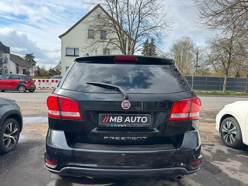 Gebraucht Fiat Freemont 170 PS (125 kW) 2014 Schwarz SUV