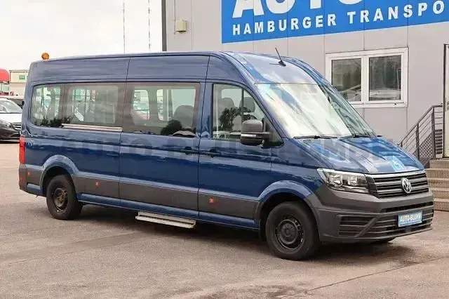 Gebraucht VW Crafter 102 PS (75 kW) 2020 Deep ocean blue Van