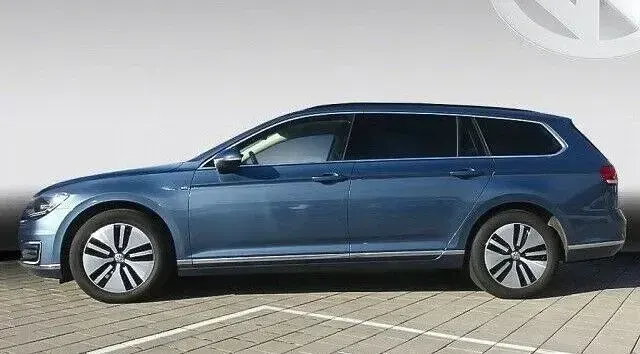 Gebraucht VW Passat GTE 218 PS (160 kW) 2018 Blau Kombi