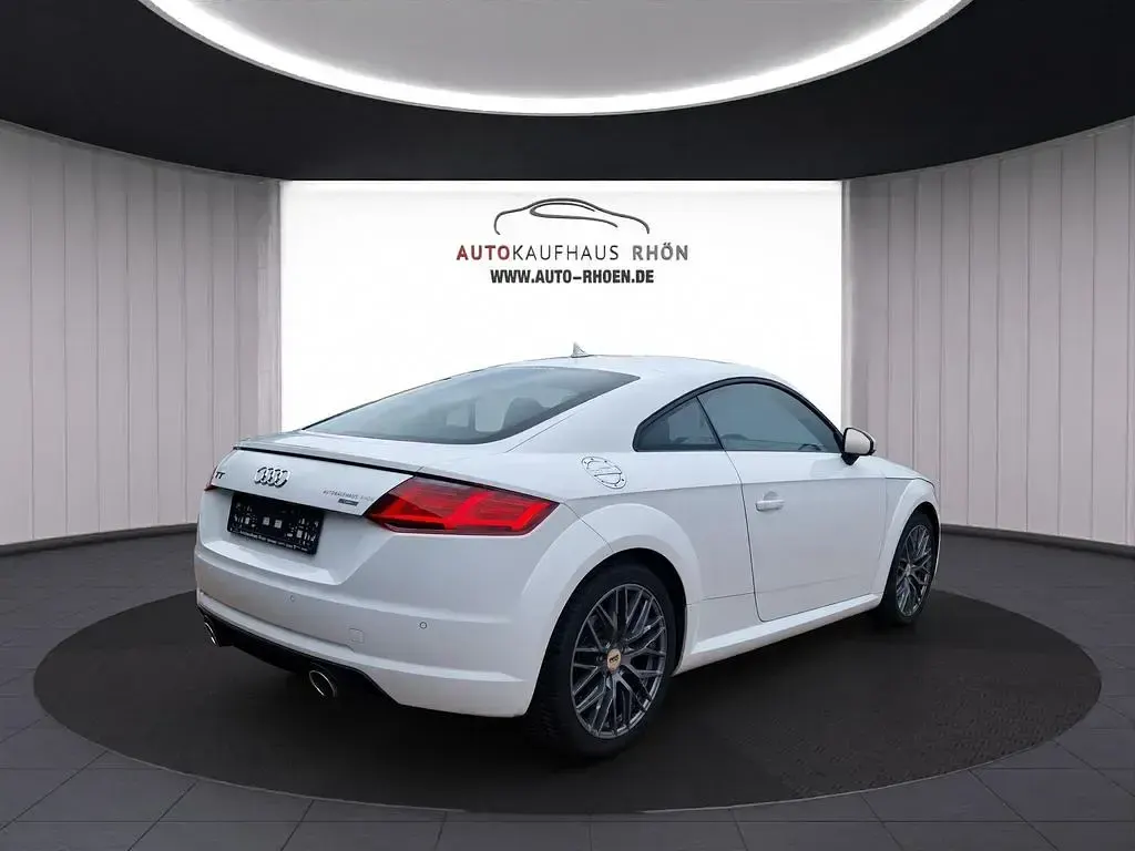 Gebraucht Audi TT Sport 184 PS (135 kW) 2017 Gletscherweiß metallic Coupé