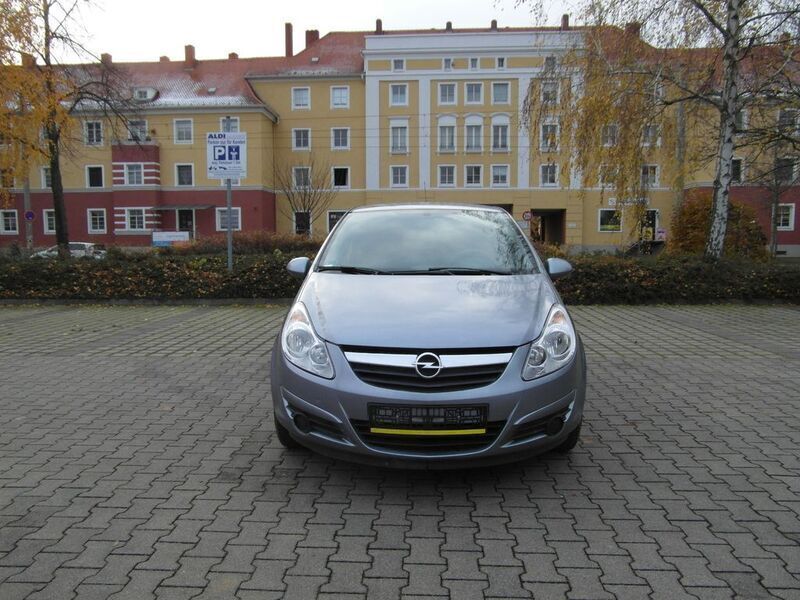 Silber Gebraucht 2009 Opel Corsa Edition | 3.799 € (Fairer Preis) - Bild 1/4