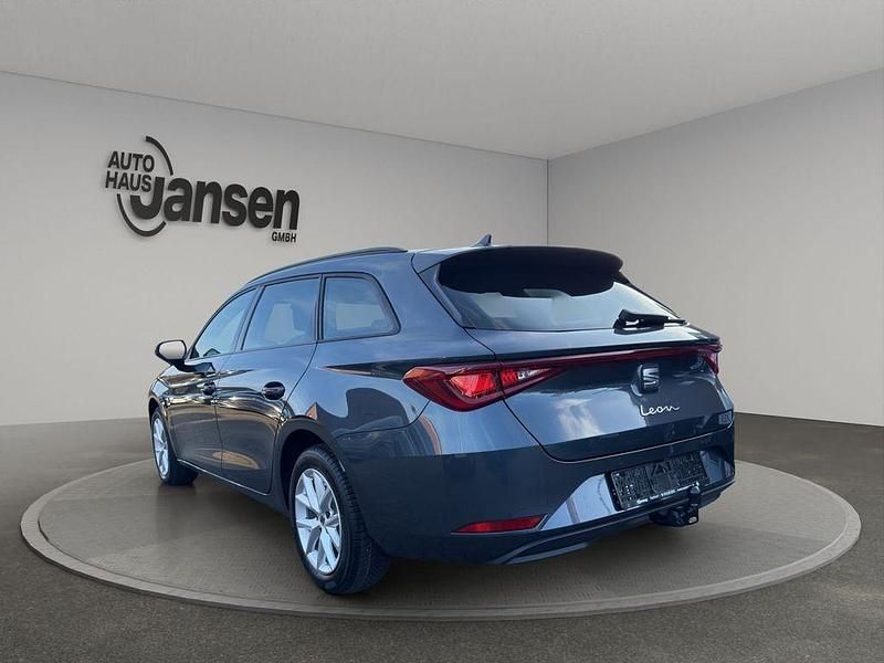 Gebraucht Seat Leon Style 150 PS (110 kW) 2025 Grau Limousine