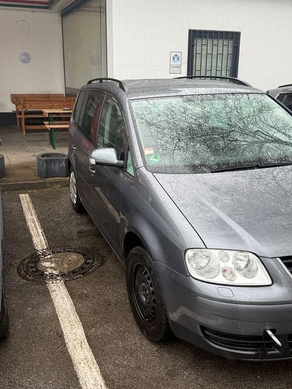 Gebraucht VW Touran Highline 116 PS (85 kW) 2005 Grau Van / Kleinbus