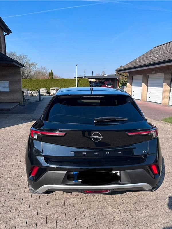 Gebraucht Opel Mokka-e Elegance 100 kW (136 PS) 2022 Schwarz SUV