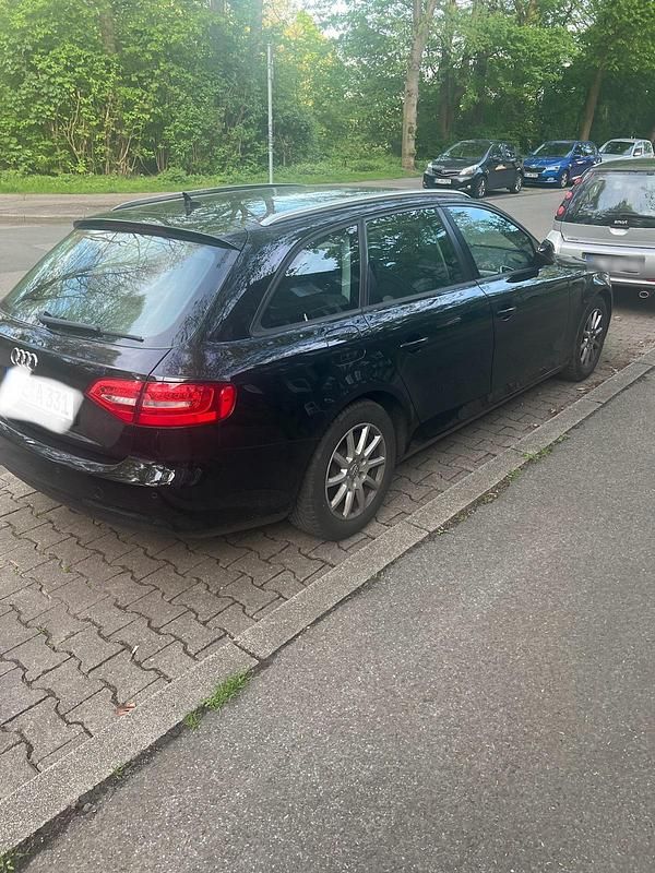 Gebraucht Audi A4 Comfort 150 PS (110 kW) 2015 Schwarz Kombi