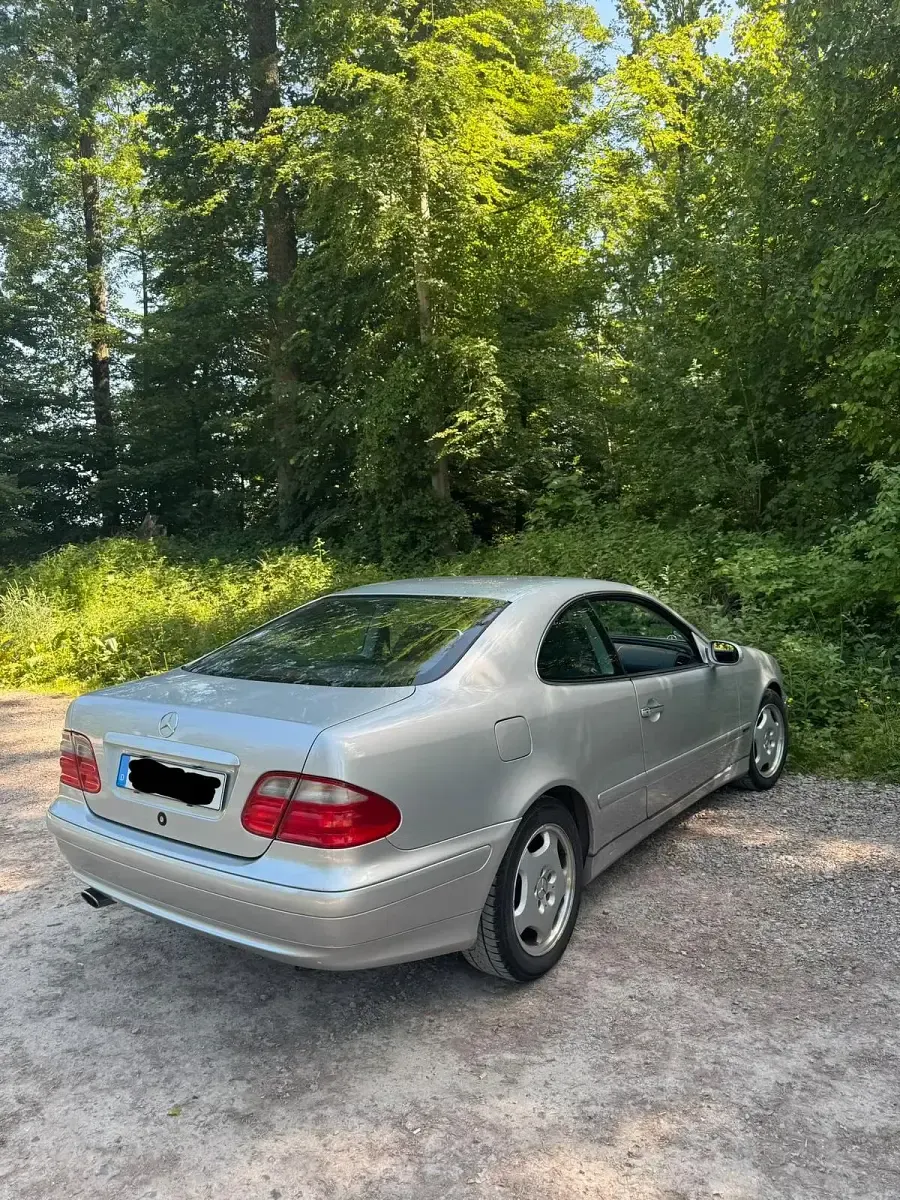 Gebraucht Mercedes CLK200 163 PS (119 kW) 2001 Silber Coupé