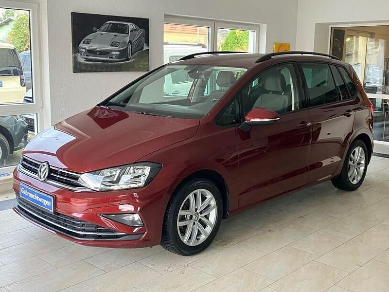 Bordeaux Gebraucht 2020 VW Golf VII Comfortline Limousine | 21.290 € (Fairer Preis) - Bild 1/4