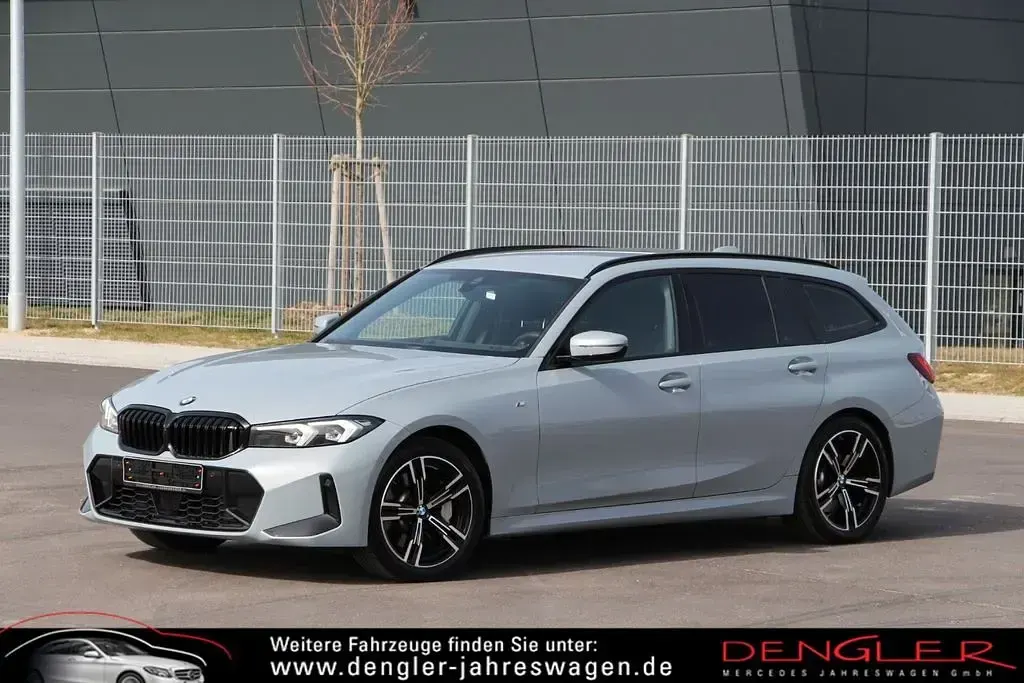 Gebraucht BMW 330 M Sport 245 PS (180 kW) 2025 Grau Kombi