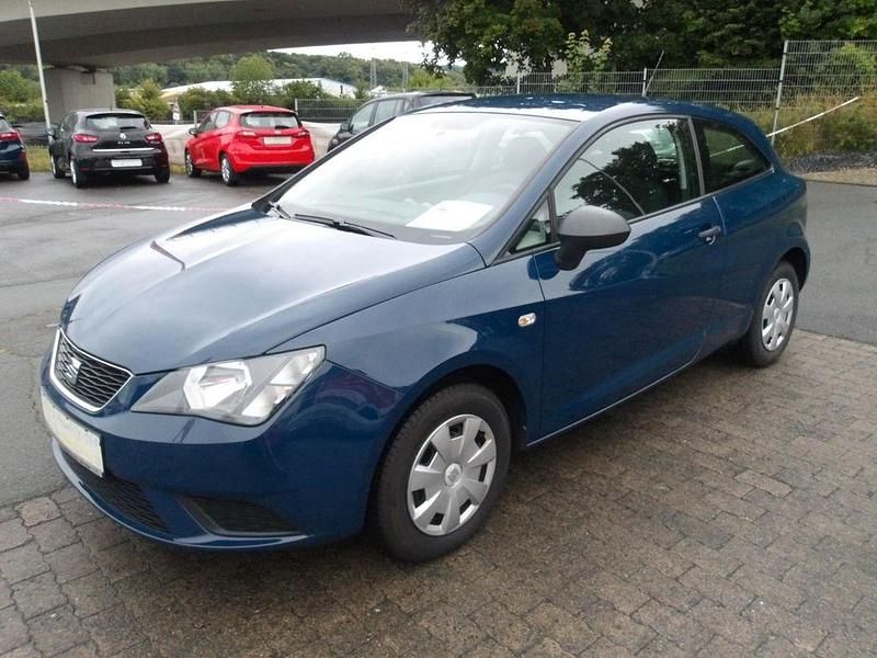 Blau Gebraucht 2016 Seat Ibiza SC Reference Kleinwagen | 7.480 € (Etwas zu teuer) - Bild 1/4