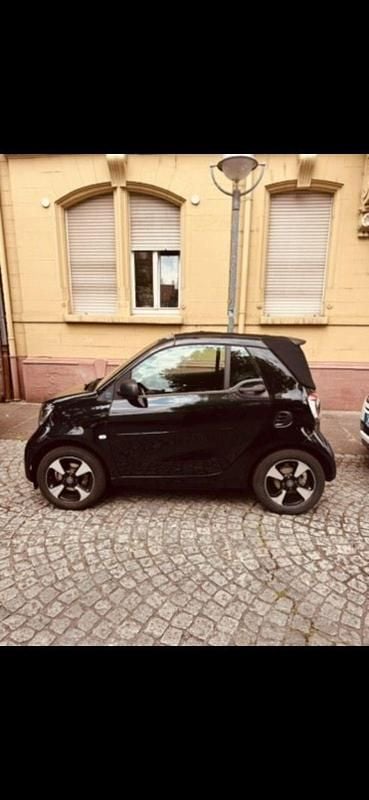 Gebraucht Smart ForTwo Coupé 60 kW (82 PS) 2021 Schwarz Cabrio