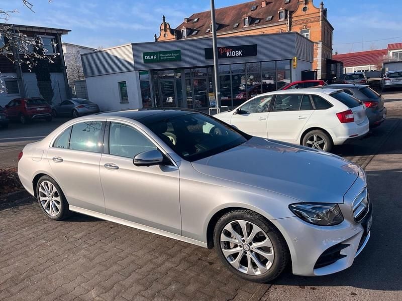 Gebraucht Mercedes E350 AMG line 258 PS (189 kW) 2016 Silber Limousine