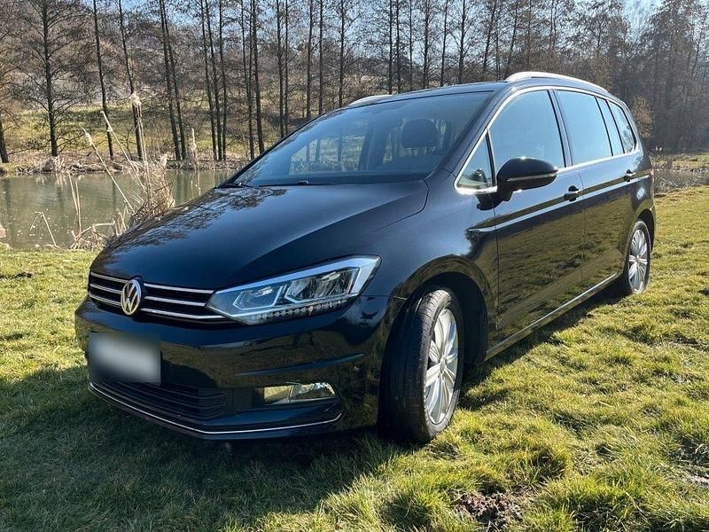 Gebraucht VW Touran Highline 150 PS (110 kW) 2015 Schwarz Van / Kleinbus