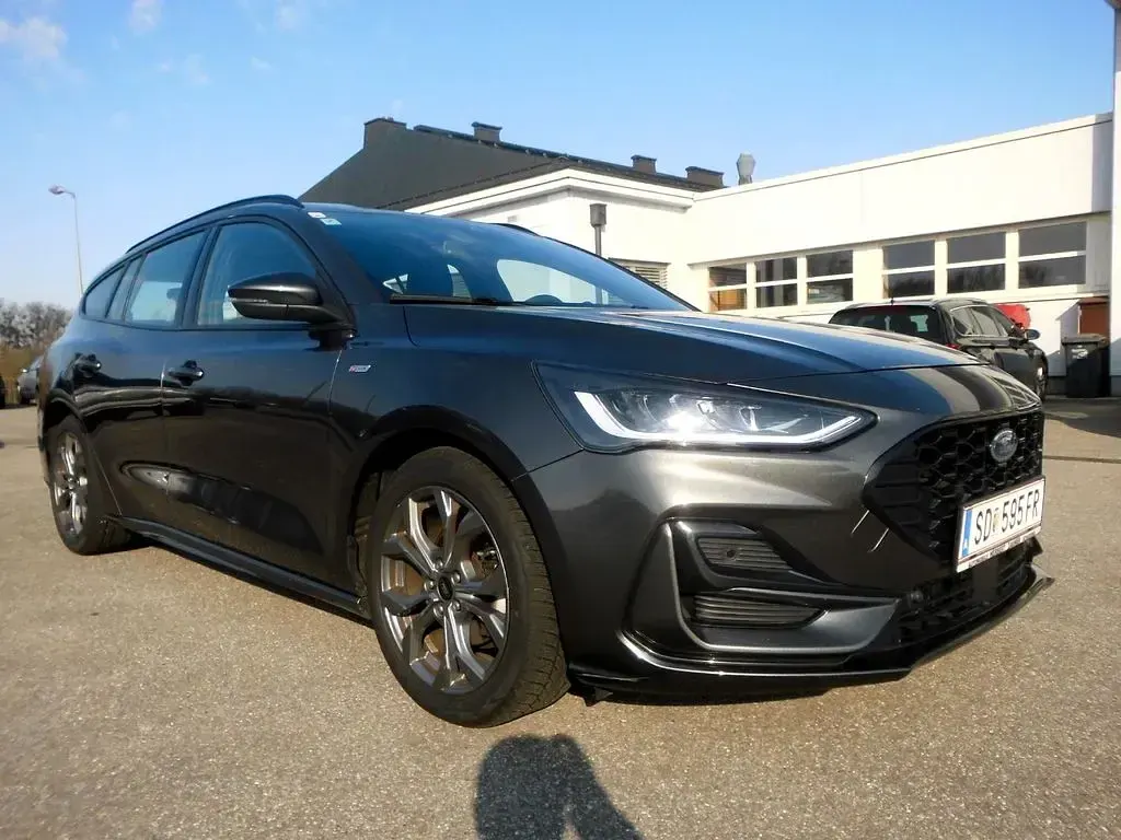 Gebraucht Ford Focus ST-Line 125 PS (91 kW) 2022 Grau Limousine