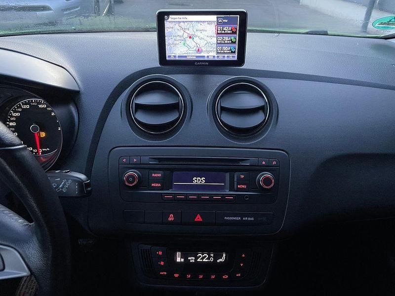 Gebraucht Seat Ibiza Style 105 PS (77 kW) 2014 Grün Limousine