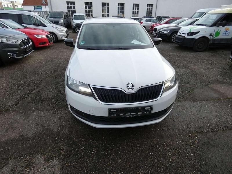 Gebraucht Skoda Rapid Ambition 110 PS (80 kW) 2018 Candyweiss Kleinwagen
