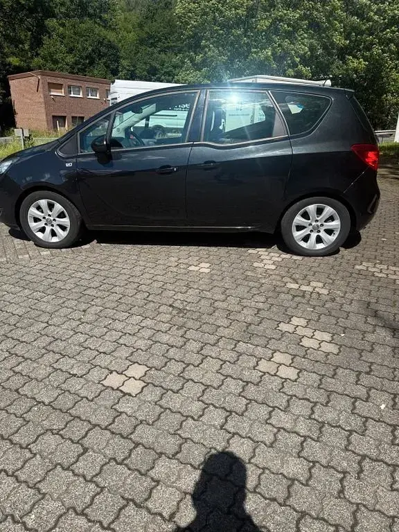 Gebraucht Opel Meriva Selection 101 PS (74 kW) 2015 Schwarz Van / Kleinbus