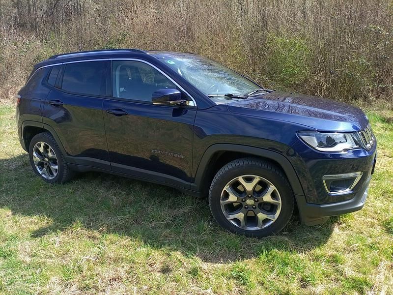 Blau Gebraucht 2019 Jeep Compass SUV | 15.900 € (Superpreis) - Bild 1/4