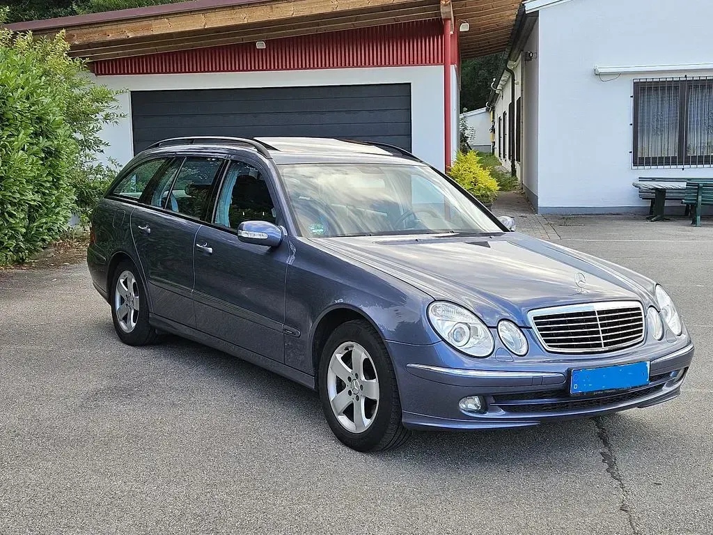 Gebraucht Mercedes 320 Avantgarde 224 PS (164 kW) 2005 Blau Limousine