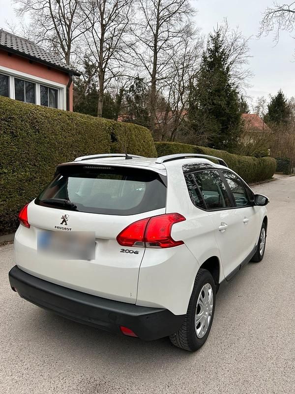 Gebraucht Peugeot 2008 68 PS (50 kW) 2014 Weiß SUV