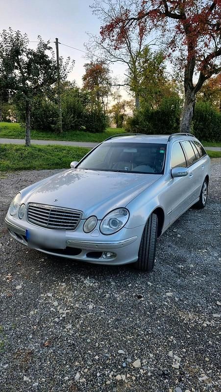 Silber Gebraucht 2003 Mercedes E270 Kombi | 2.700 € (Guter Preis) - Bild 1/4