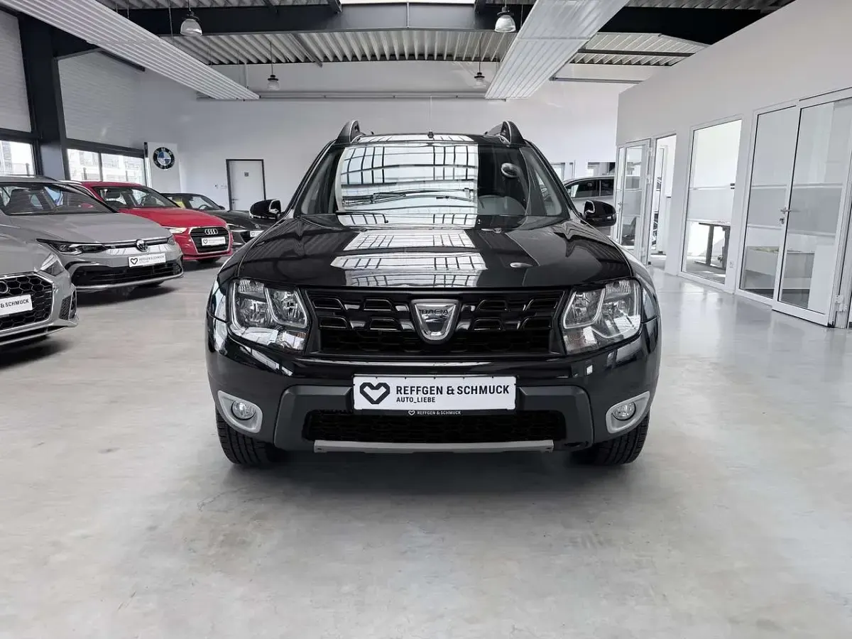 Gebraucht Dacia Duster Black Shadow 125 PS (91 kW) 2017 Schwarz SUV