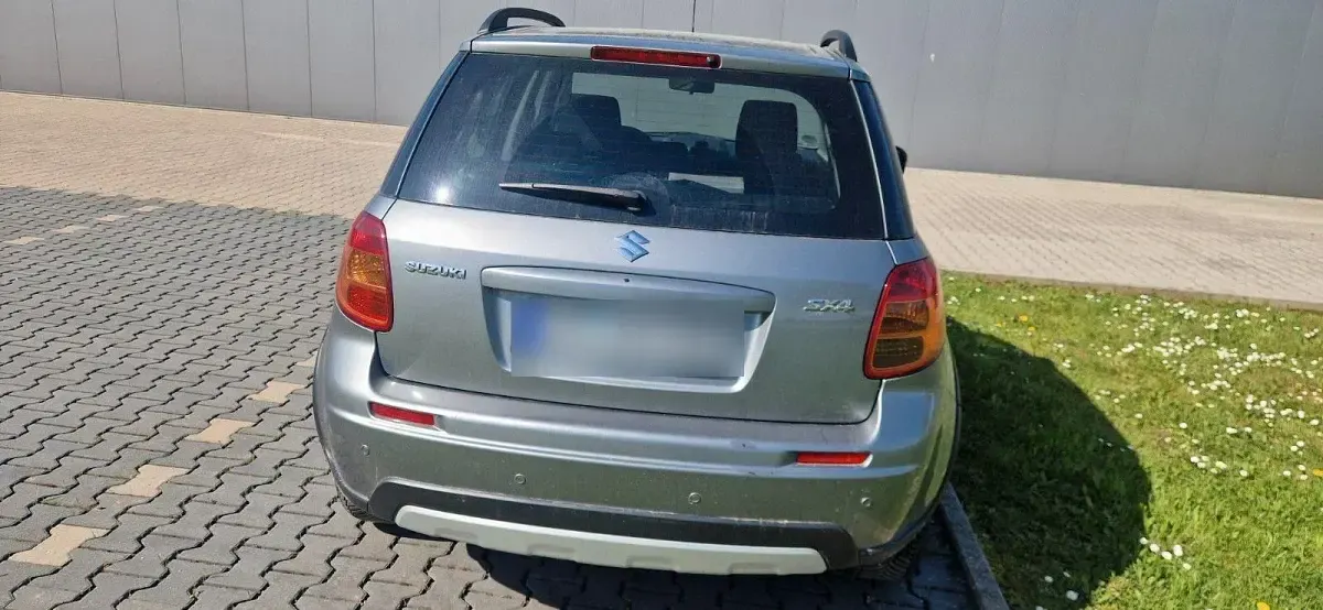 Gebraucht Suzuki SX4 Style 120 PS (88 kW) 2012 Silber Kleinwagen