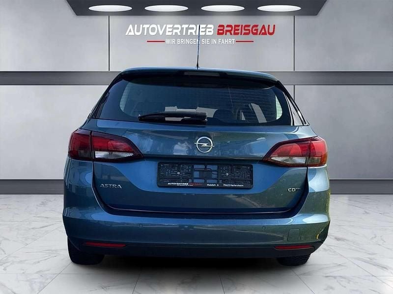 Gebraucht Opel Astra Edition 101 PS (74 kW) 2016 Blau Kombi
