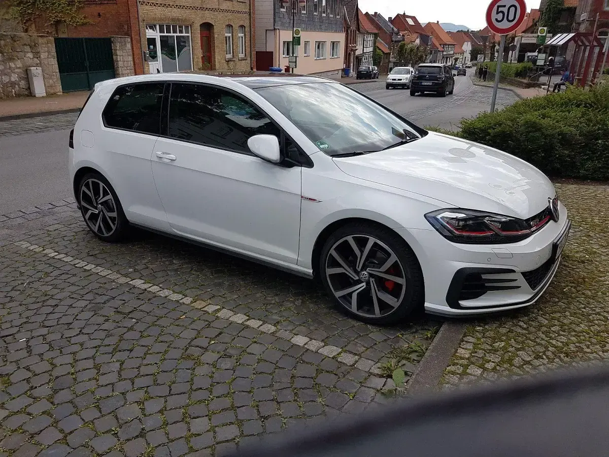 Gebraucht VW Golf VII GTI 230 PS (169 kW) 2017 Weiß Limousine